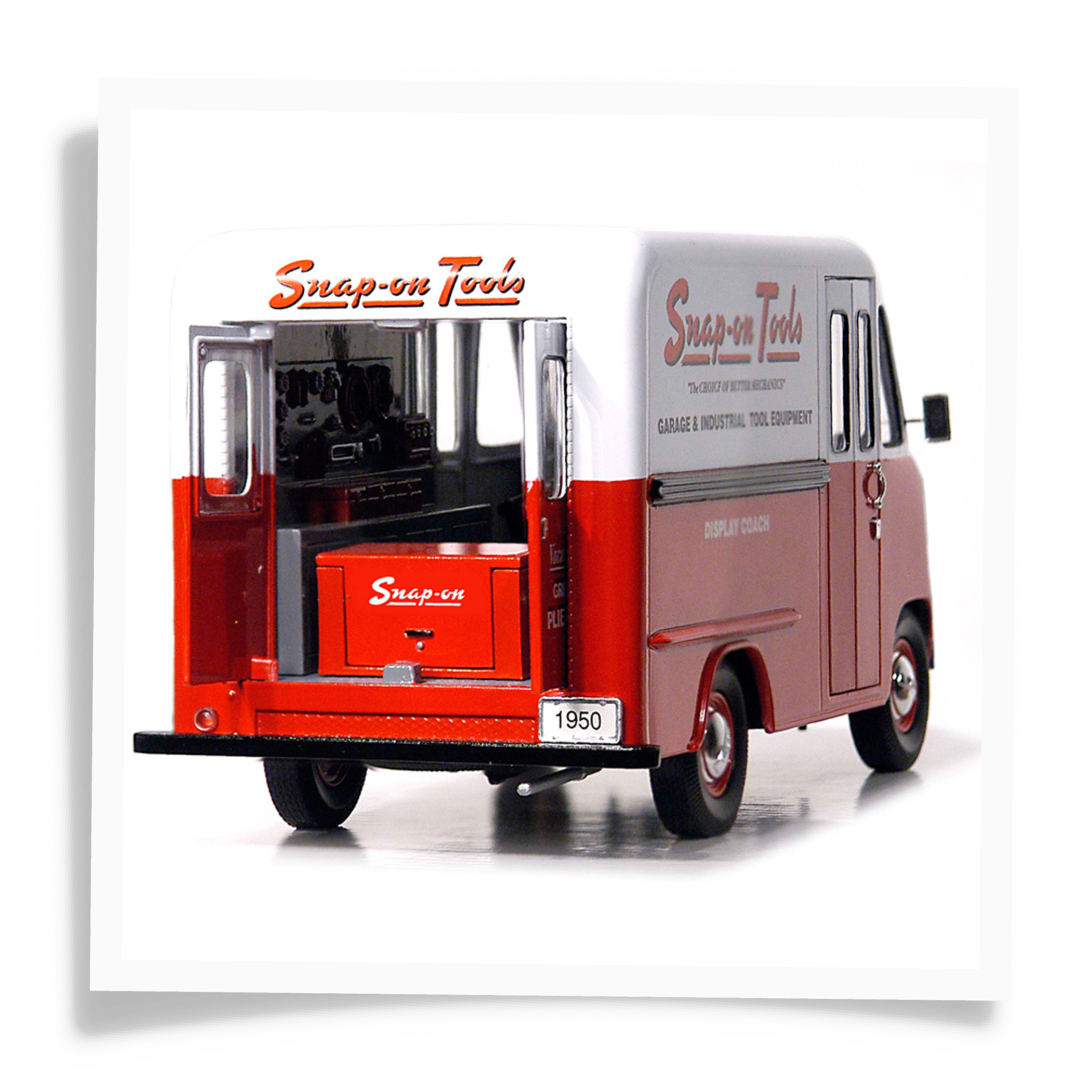 1:24 SCALE 1950 FORD STEP VAN — Crown Premiums 1:24 SCALE 1950 FORD STEP VAN — Crown Premiums